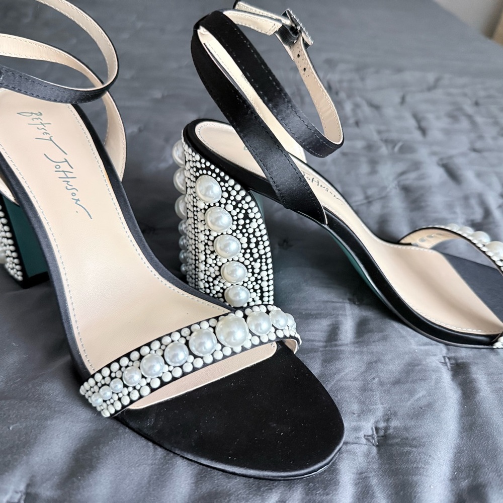 Betsey Johnson Black Satin & Pearl LEXI Block Heel Sandals NWT - Picture 6 of 12